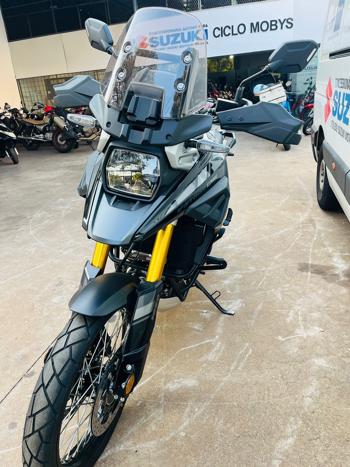 SUZUKI V-STROM 1050 XT 2024/25